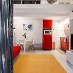 Laura Silent Loft