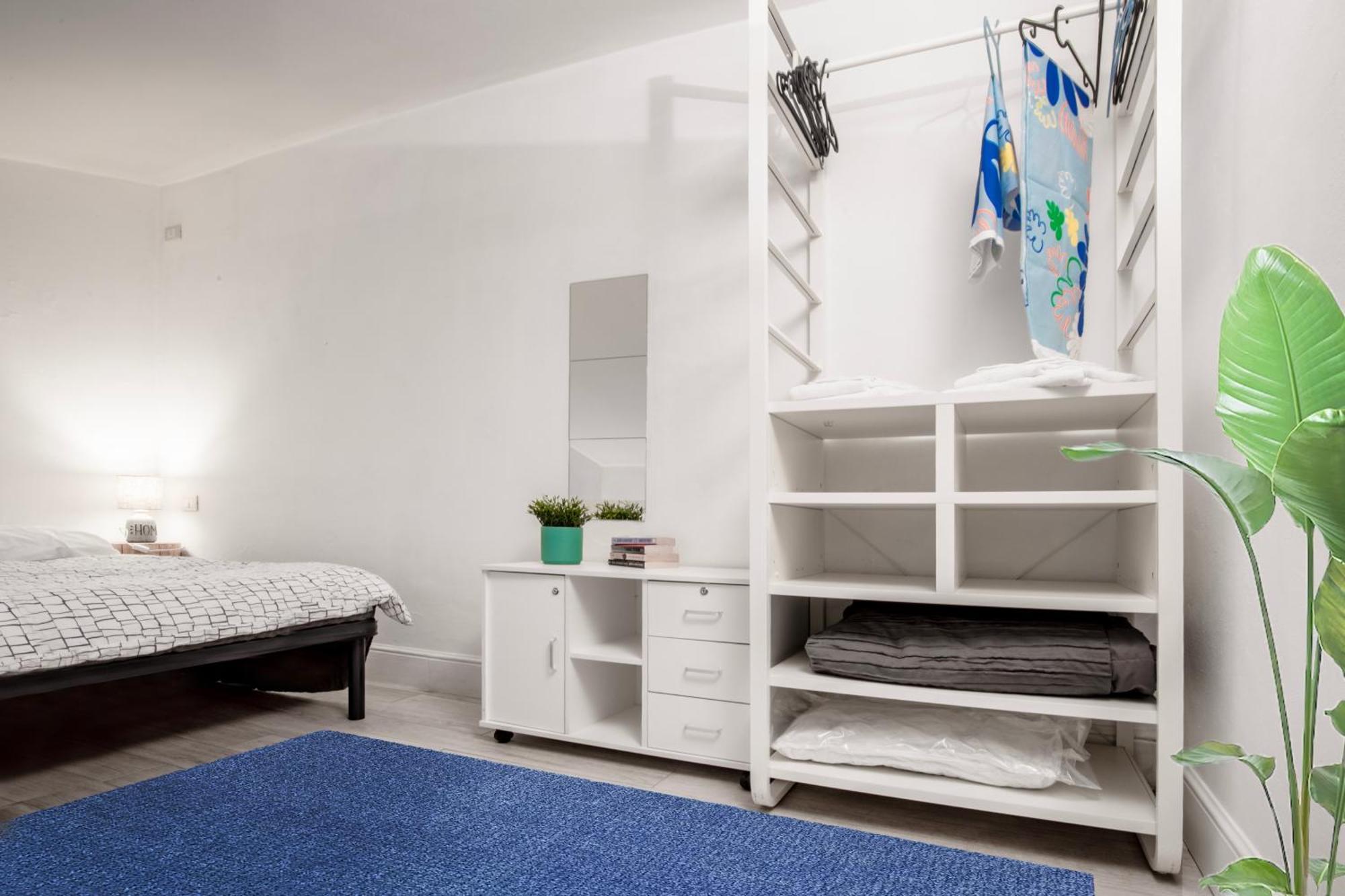Laura Silent Loft *